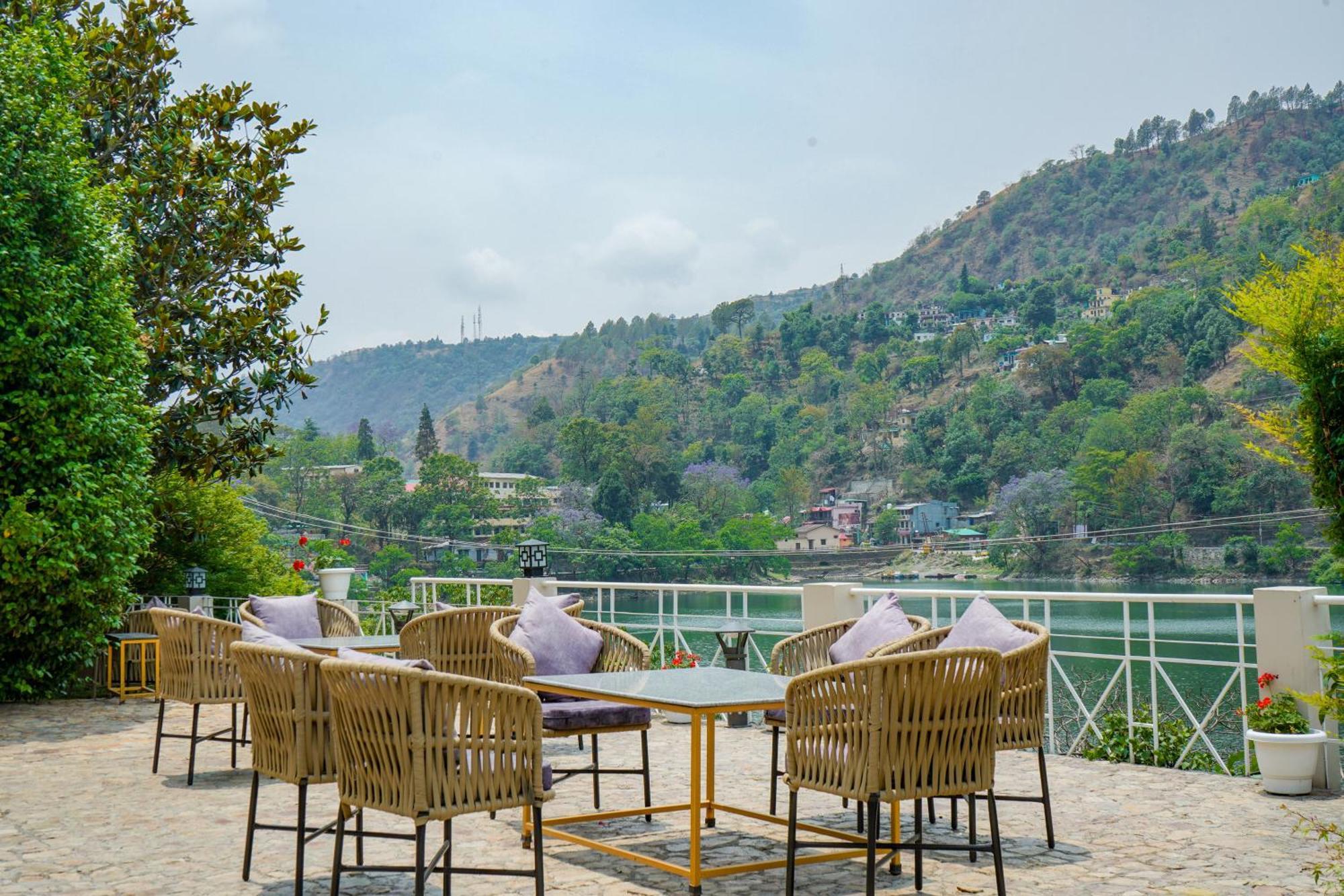 Neelesh Inn- A Luxury Lake View Hotel- 20 Kms From Nainital Bhīm Tāl Exterior foto