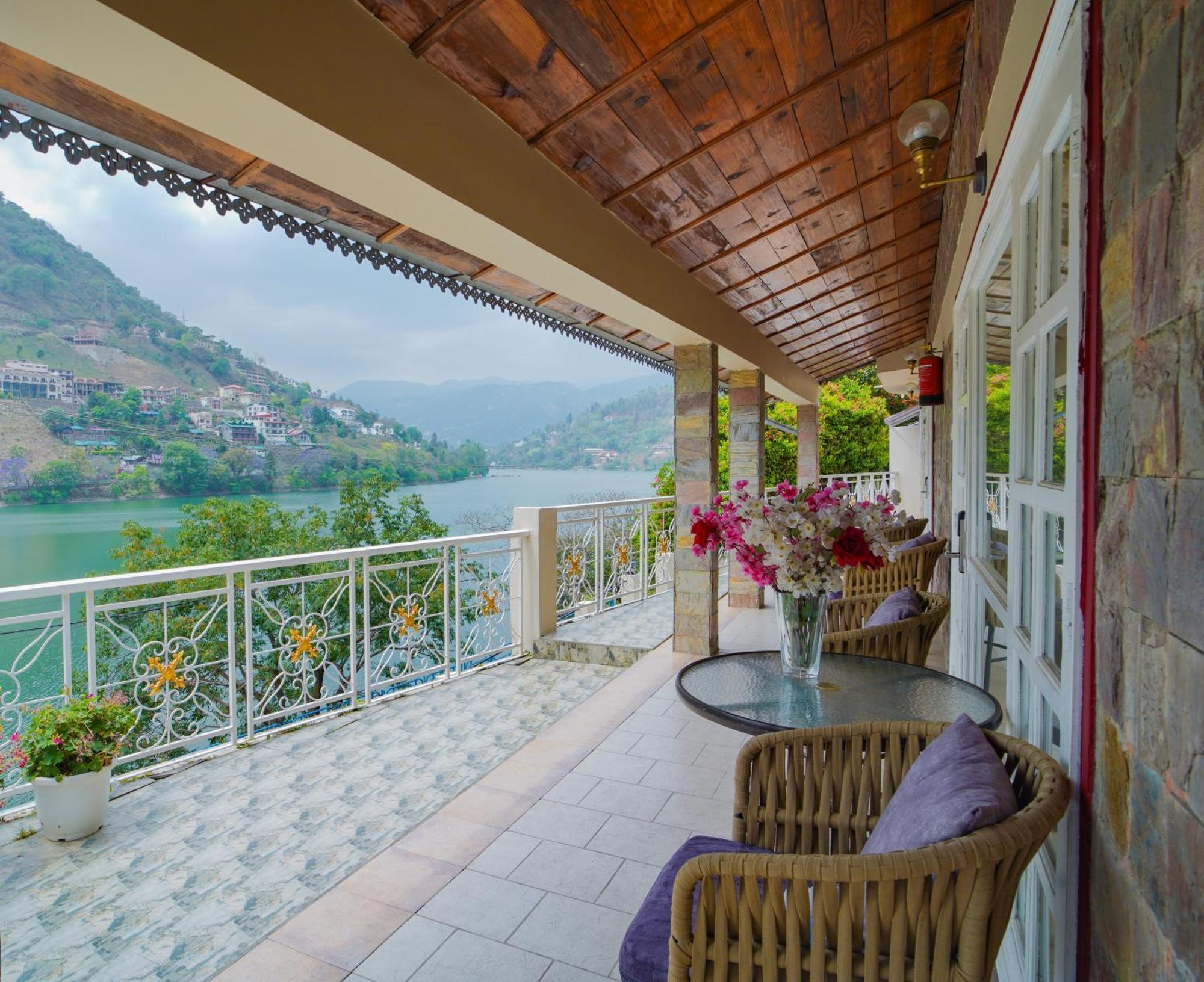 Neelesh Inn- A Luxury Lake View Hotel- 20 Kms From Nainital Bhīm Tāl Exterior foto