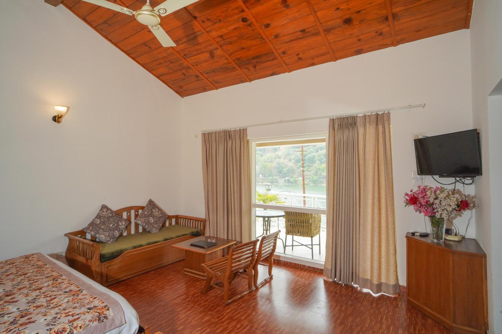 Neelesh Inn- A Luxury Lake View Hotel- 20 Kms From Nainital Bhīm Tāl Exterior foto