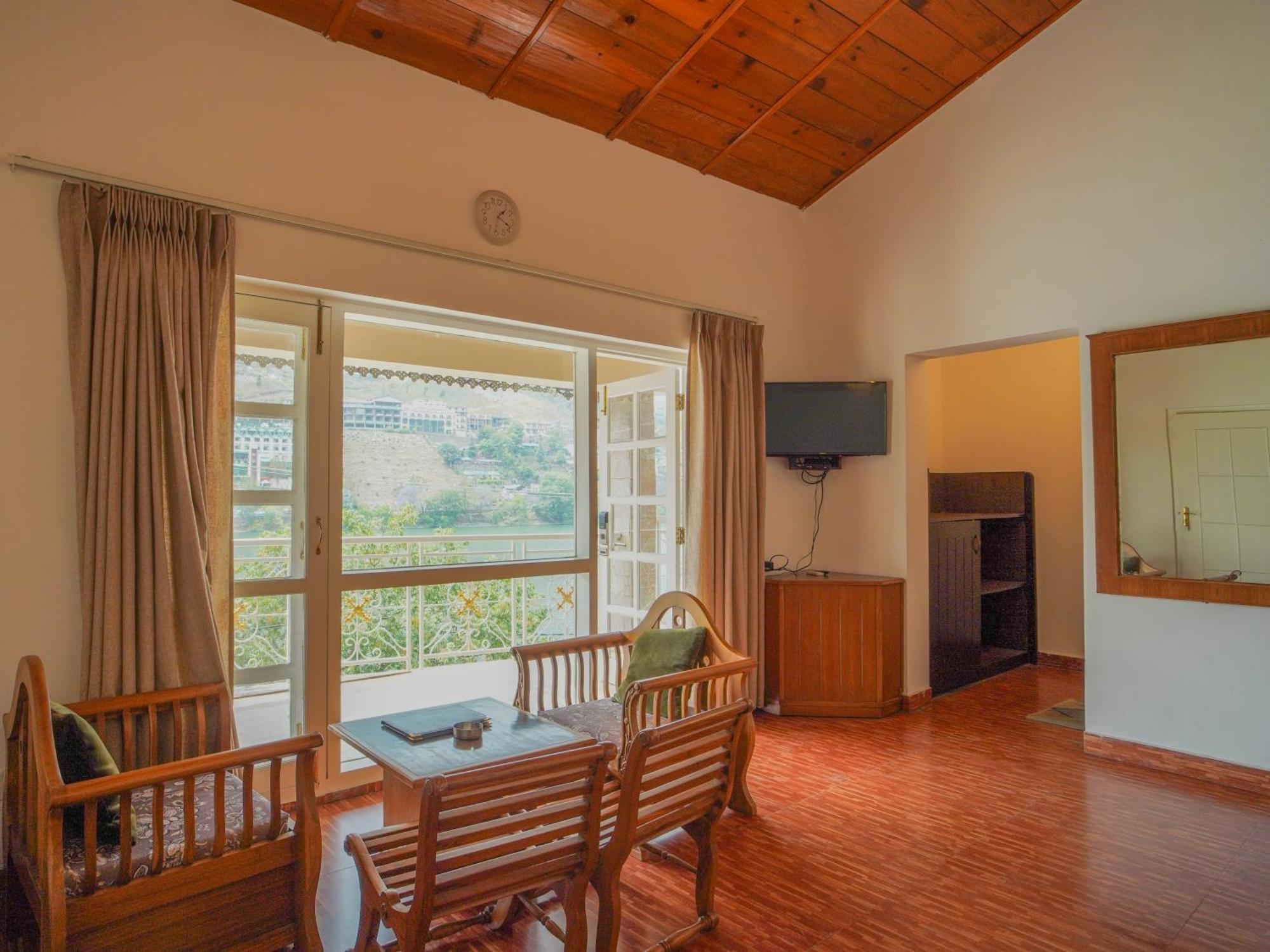 Neelesh Inn- A Luxury Lake View Hotel- 20 Kms From Nainital Bhīm Tāl Exterior foto